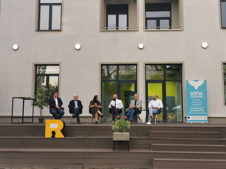 296212590_5801348926563290_4549987321737009208_n-2