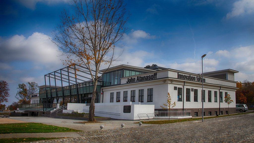 За нас - Sofia Tech Park